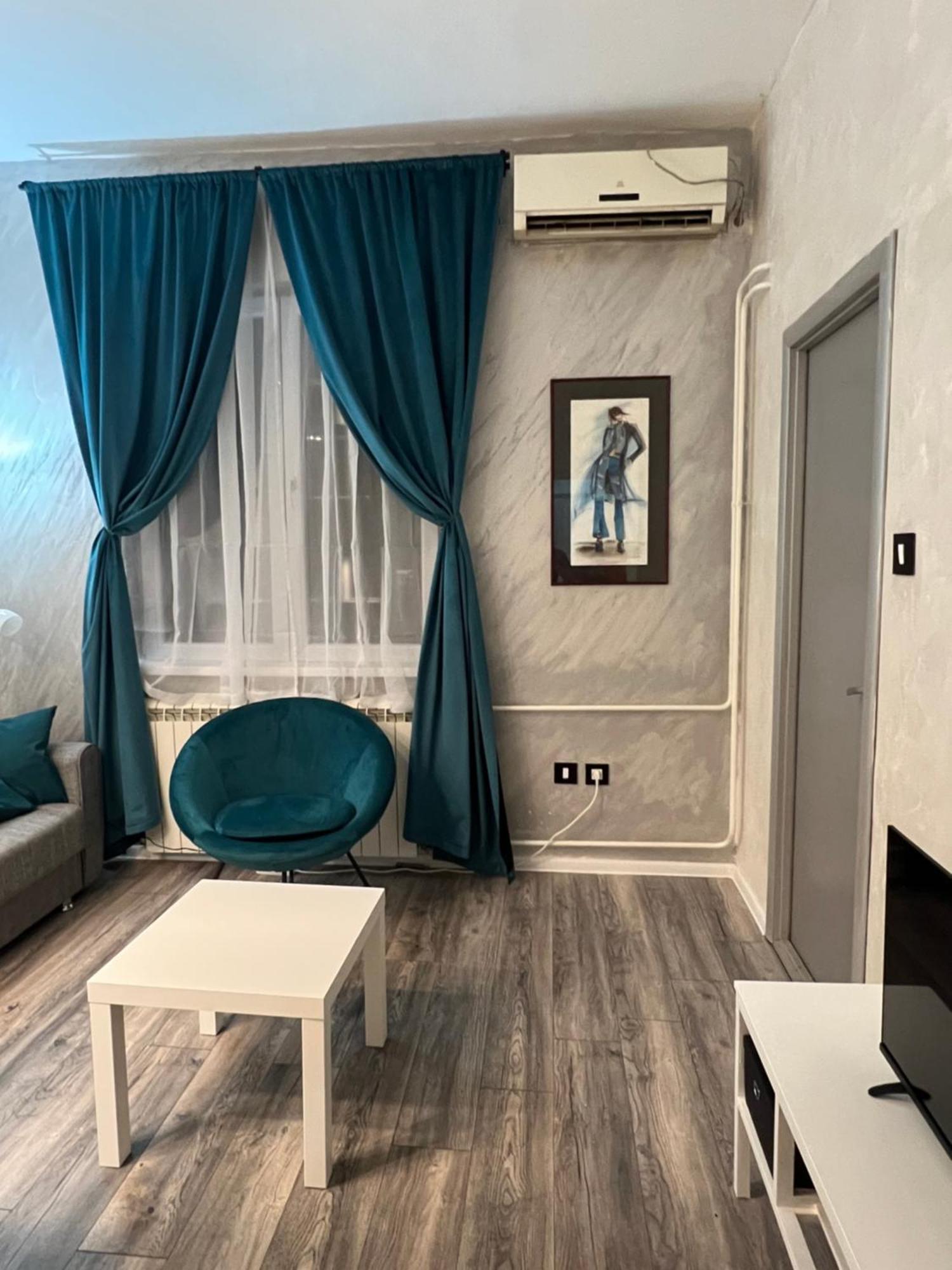 M&l Downtown Appartamento Sajmiste